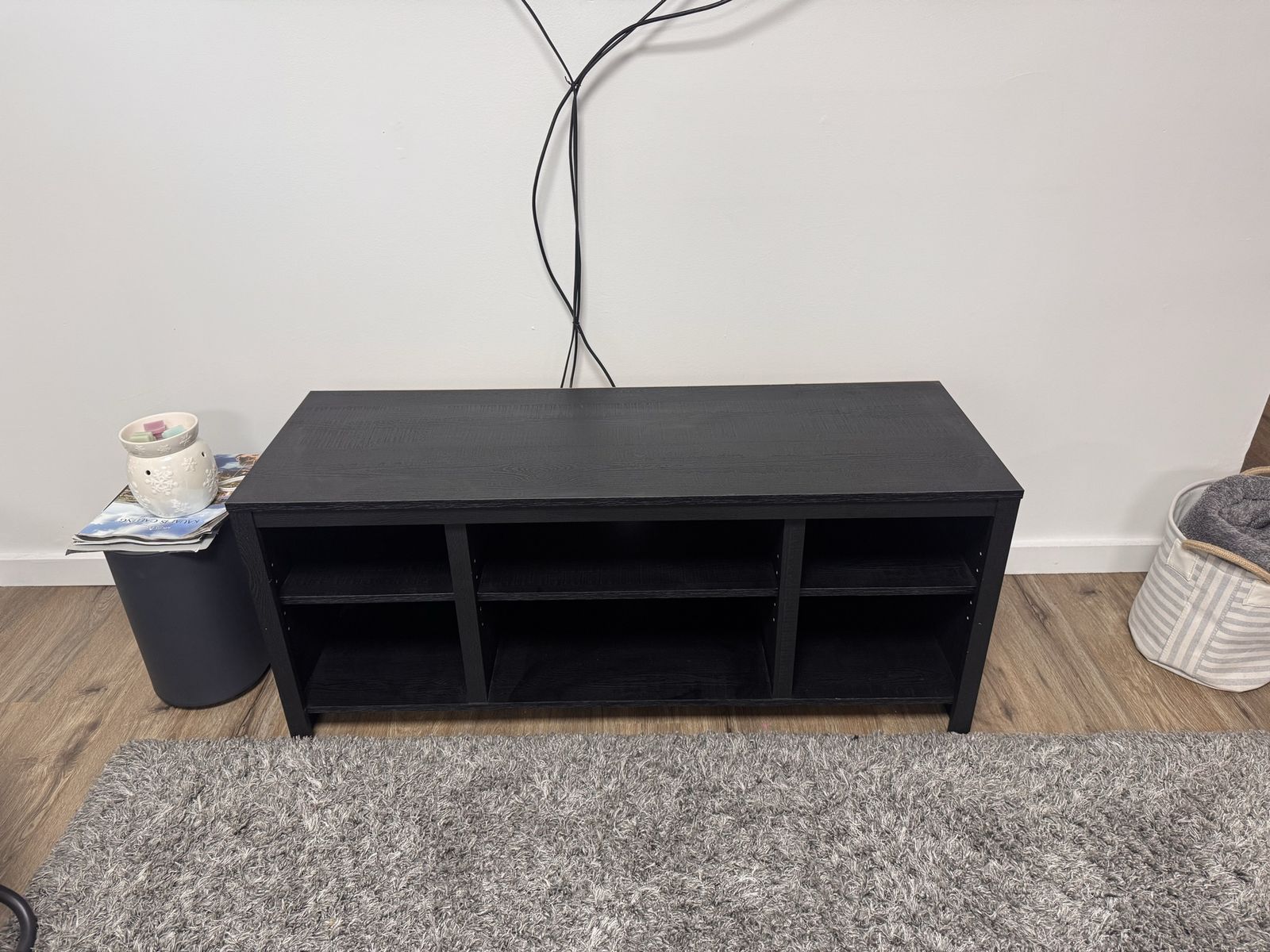 Black tv stand