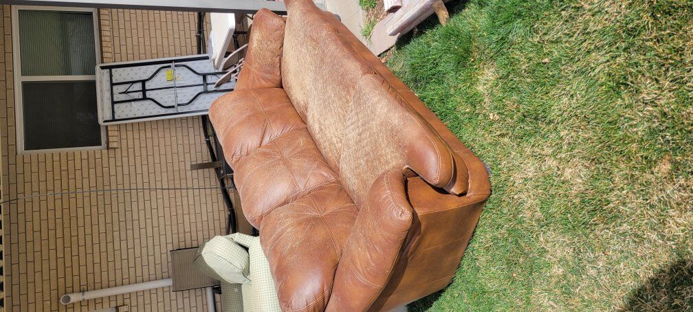 free outdoor couch with cover