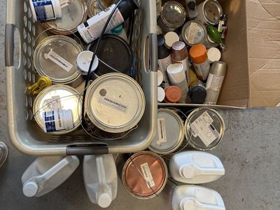 FREE PAINT/spray Paint/cleaners