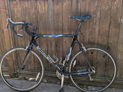 Trek 5000 carbon road bike