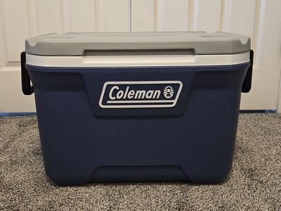 Coleman Classic Series Insulated Portable Cooler, Leak-Resistant Outdoor Hard Cooler -Like New