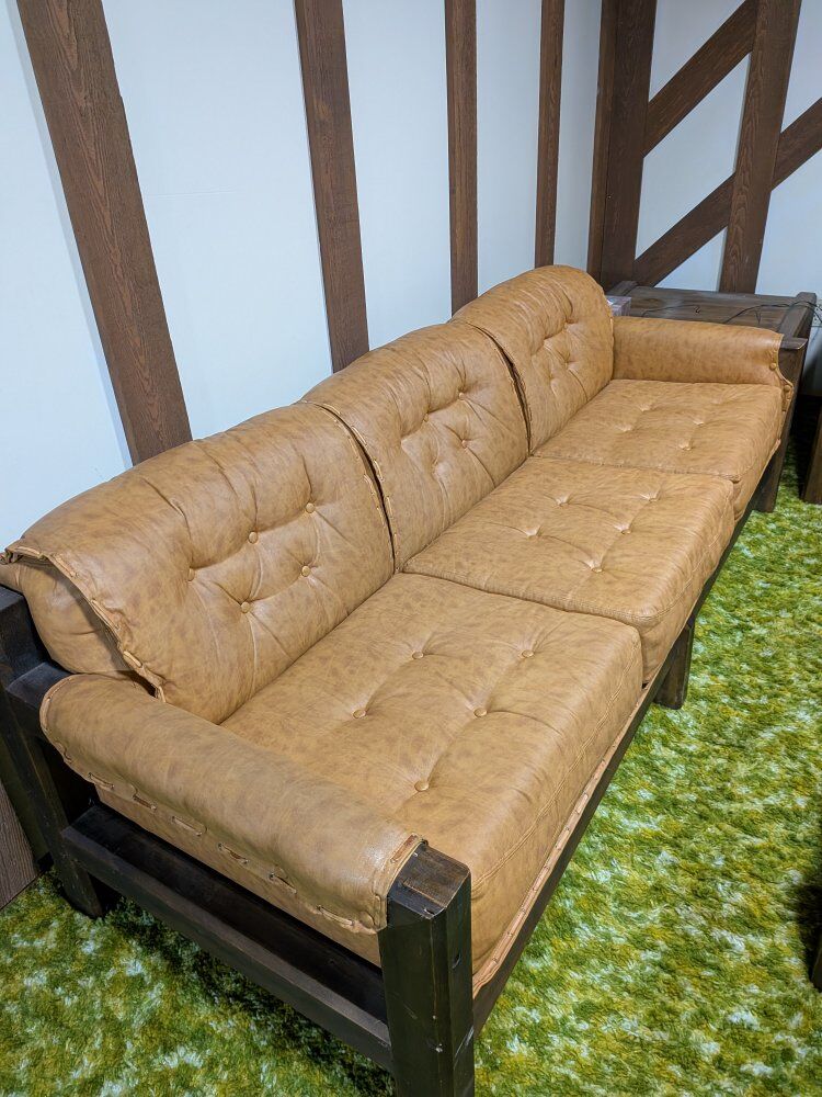 Retro couches, coffee table and corner table