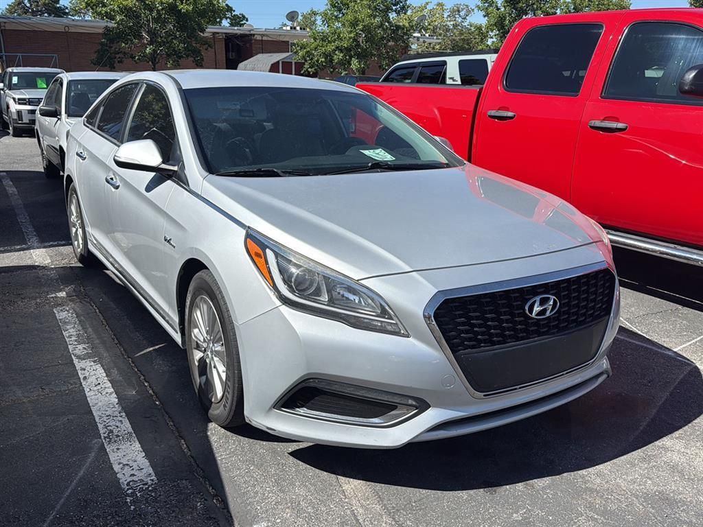 2017 Hyundai SONATA Hybrid SE