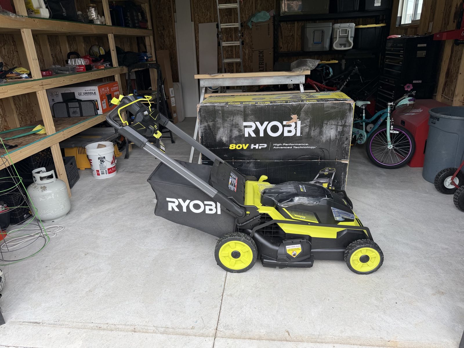 30” brushless 80V lawnmower