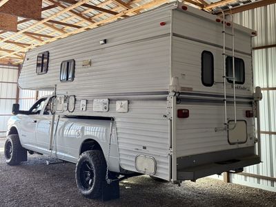 Weekender truck bed camper
