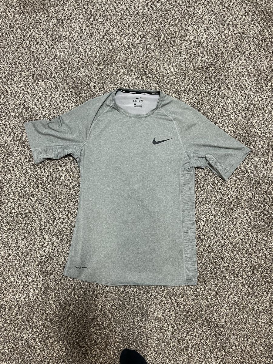 Nike Dri-Fit Top, Medium