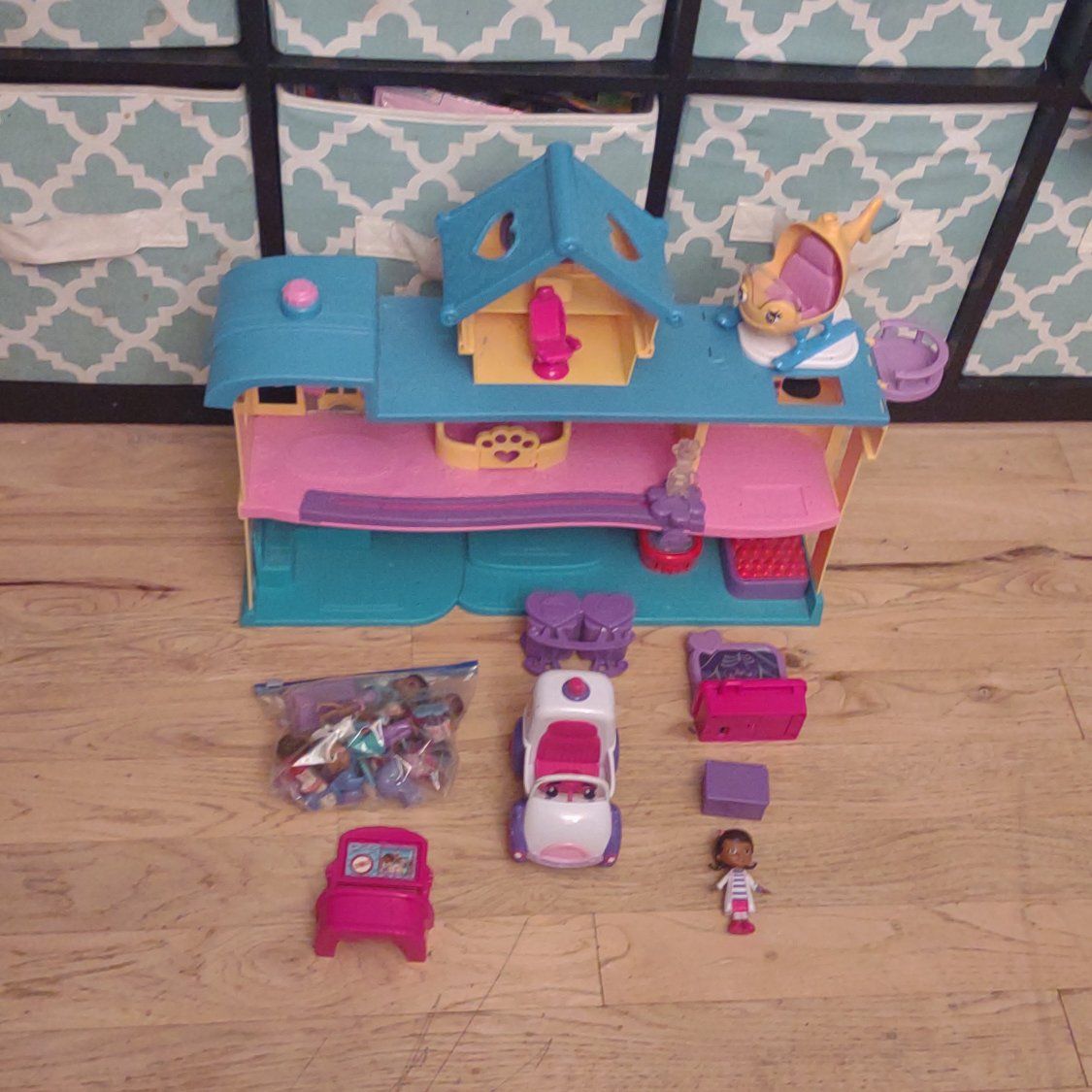 Doc McStuffins playset