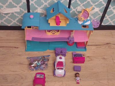 Doc McStuffins playset