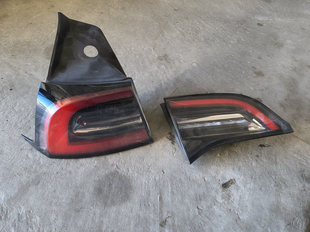 Tesla tail lights