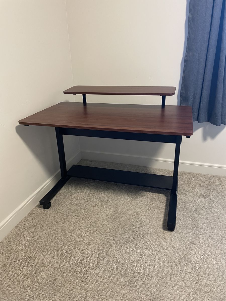 Desk Adjustable Sitting Or Standing