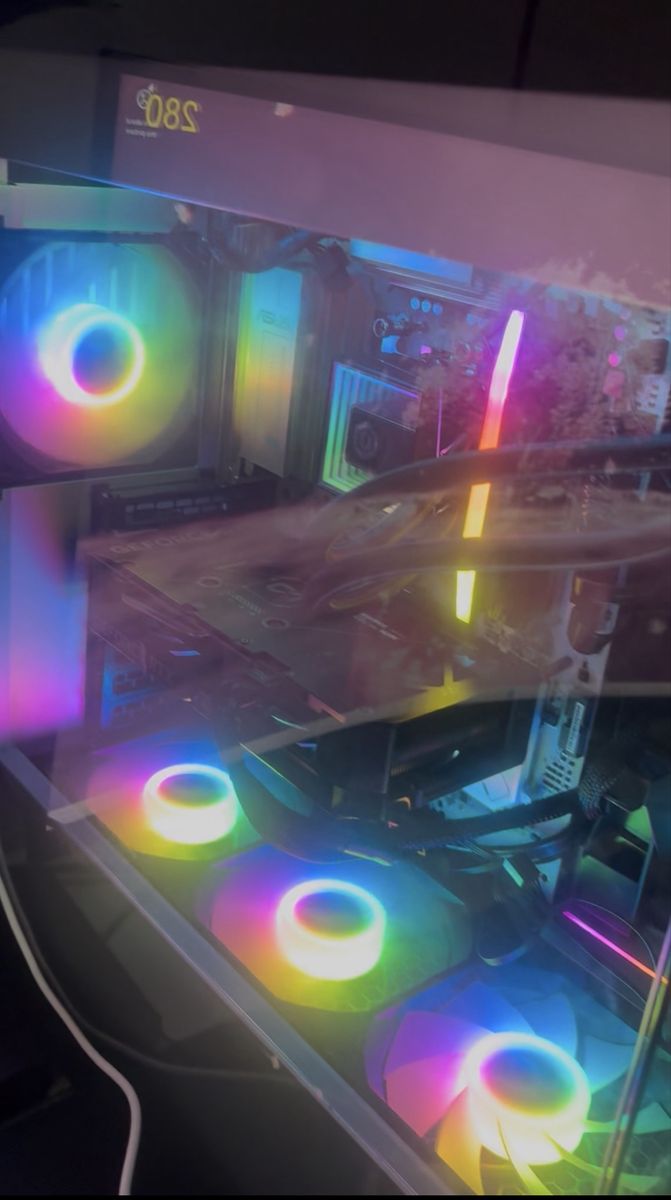 Main image 4