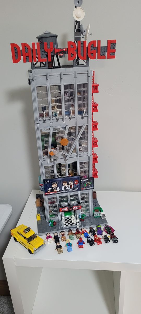 Incomplete Lego Daily Bugle