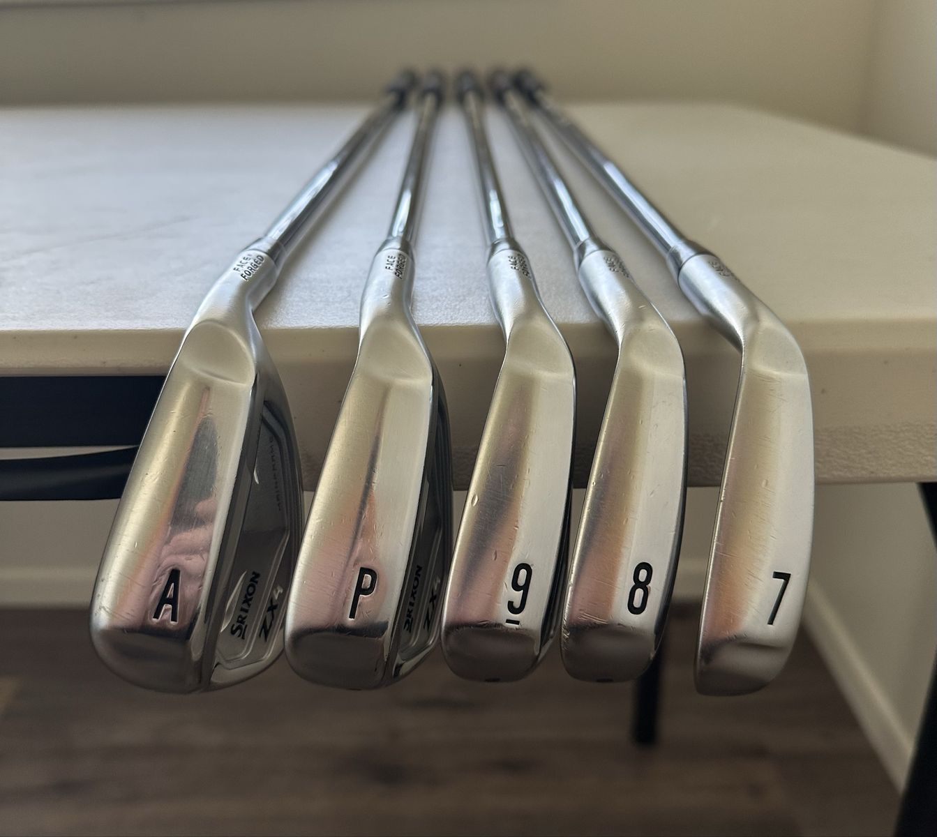 Srixon ZX4 MKII Iron Set 7-AW graphite shaft