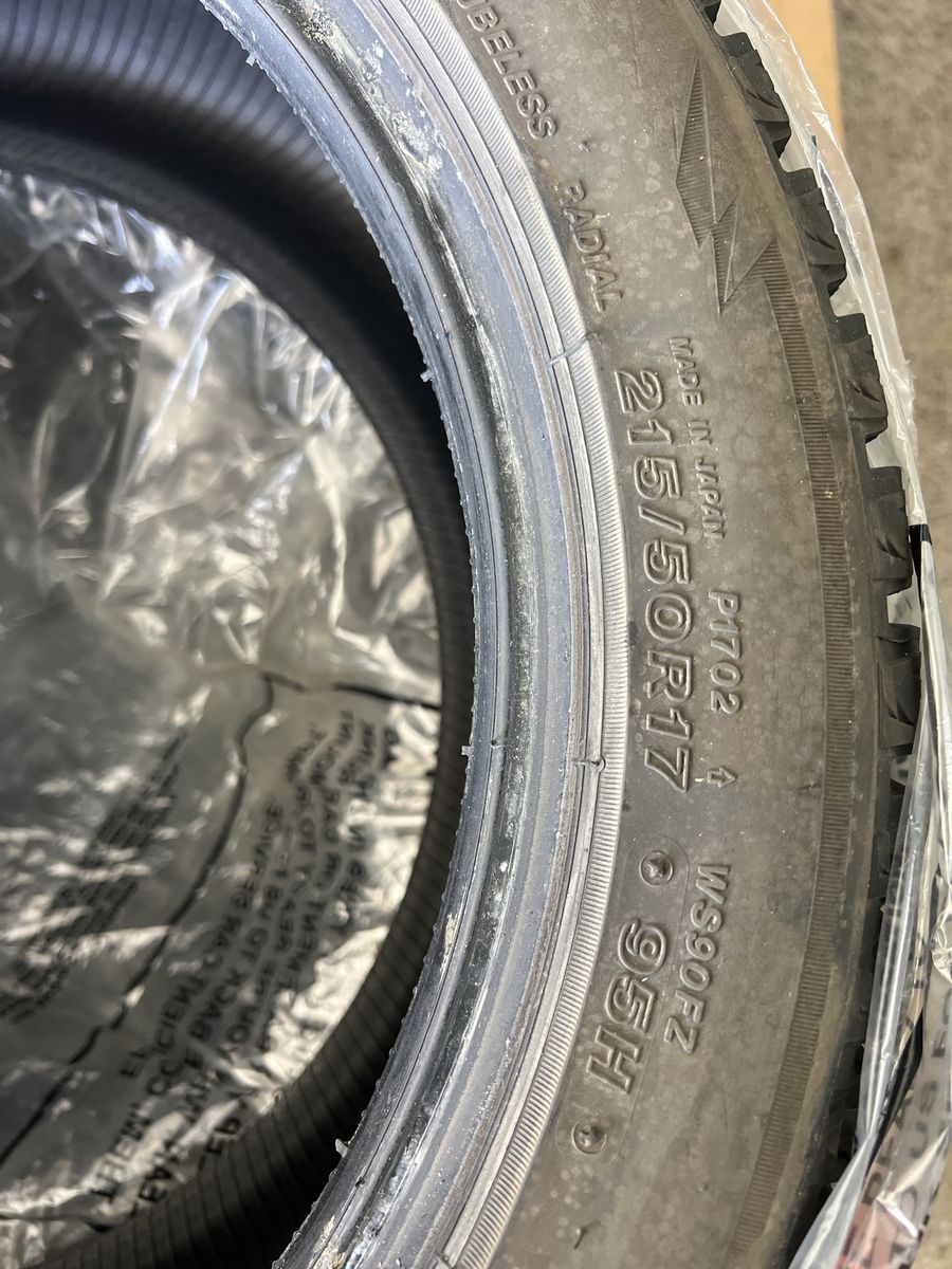 Bridgestone blizzak 215/50R17