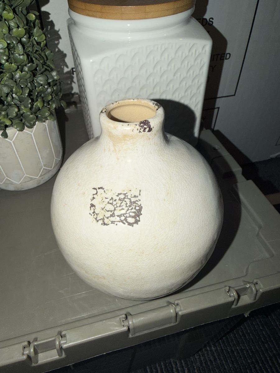 Main image 5