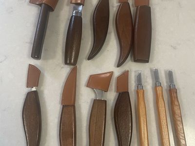 Wood Carving Tools Set - Assorted Knives & Gouges with wood handles and leather sheaths. Sharp!