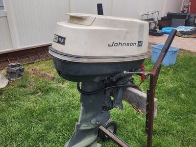 Johnson 33 HP Outboard Boat Motor with Tiller Handle