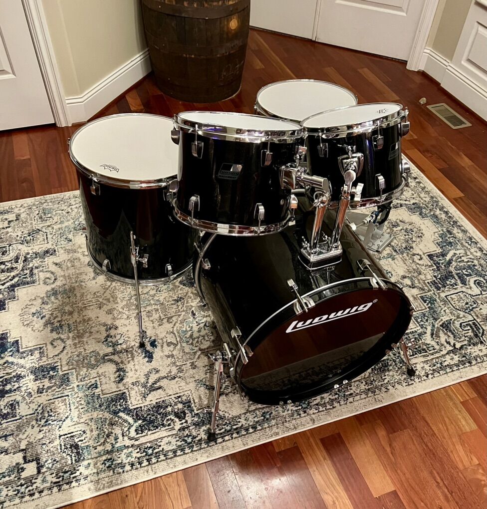 Ludwig BackBeat Drums: Silent Stroke&Regular Heads