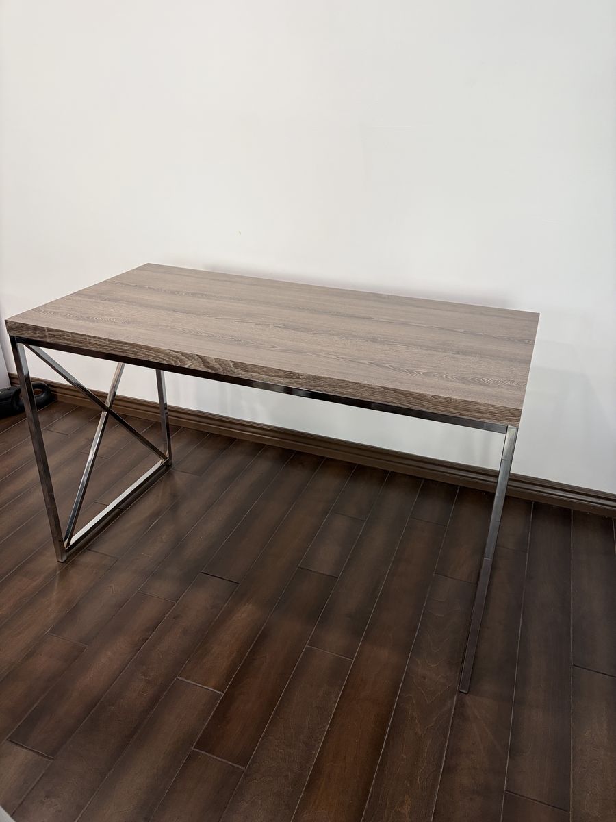 Lightweight Desk