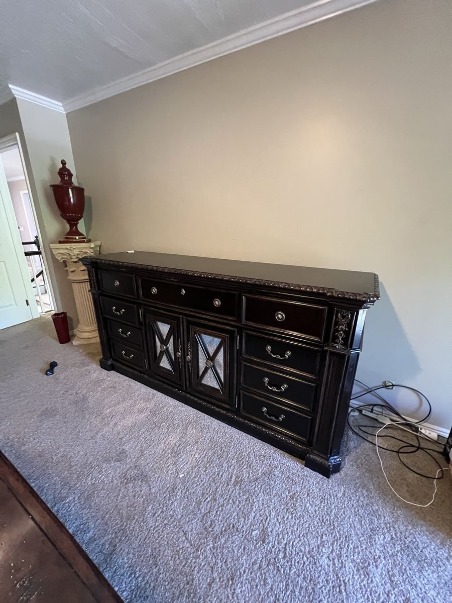 Main image 2