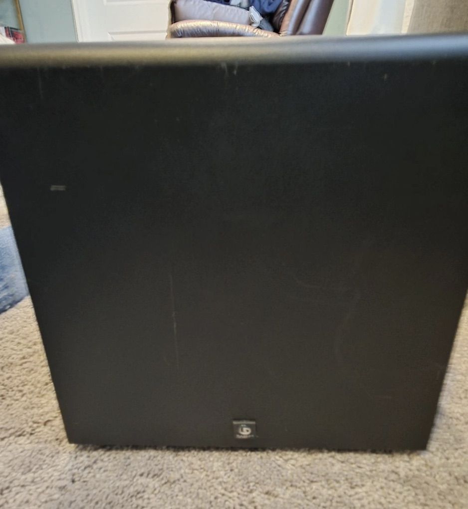 Boston Acoustics Mcs160 Powered Subwoofer