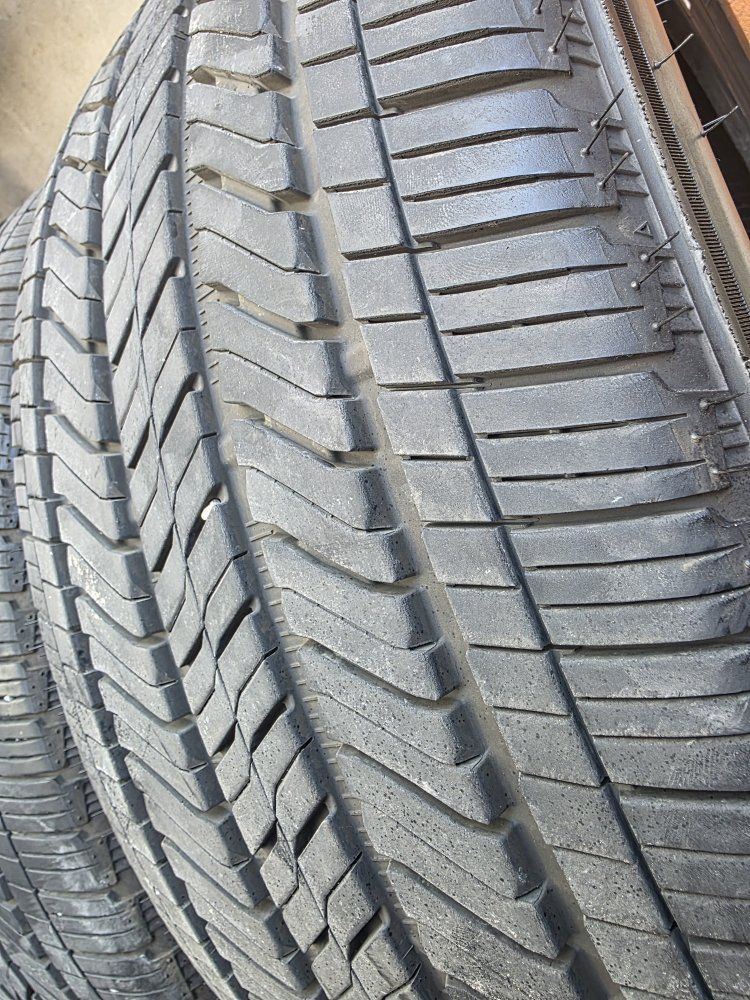 llantas 285/40/24