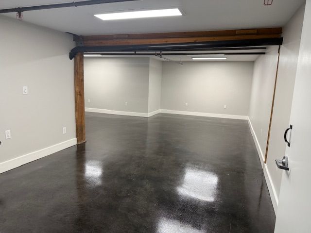 Great Sandy Location Office Space for Rent with Possibility to Expand
