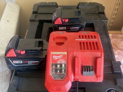 Milwaukee RapidCharger and 2-M18 XC5.0 batteries