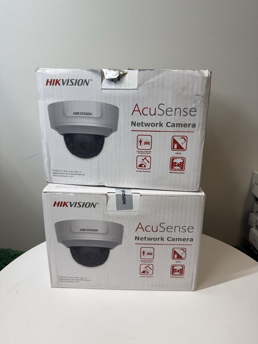 2 POE Network Cameras - HIKVISION ACUSENSE - 8MP