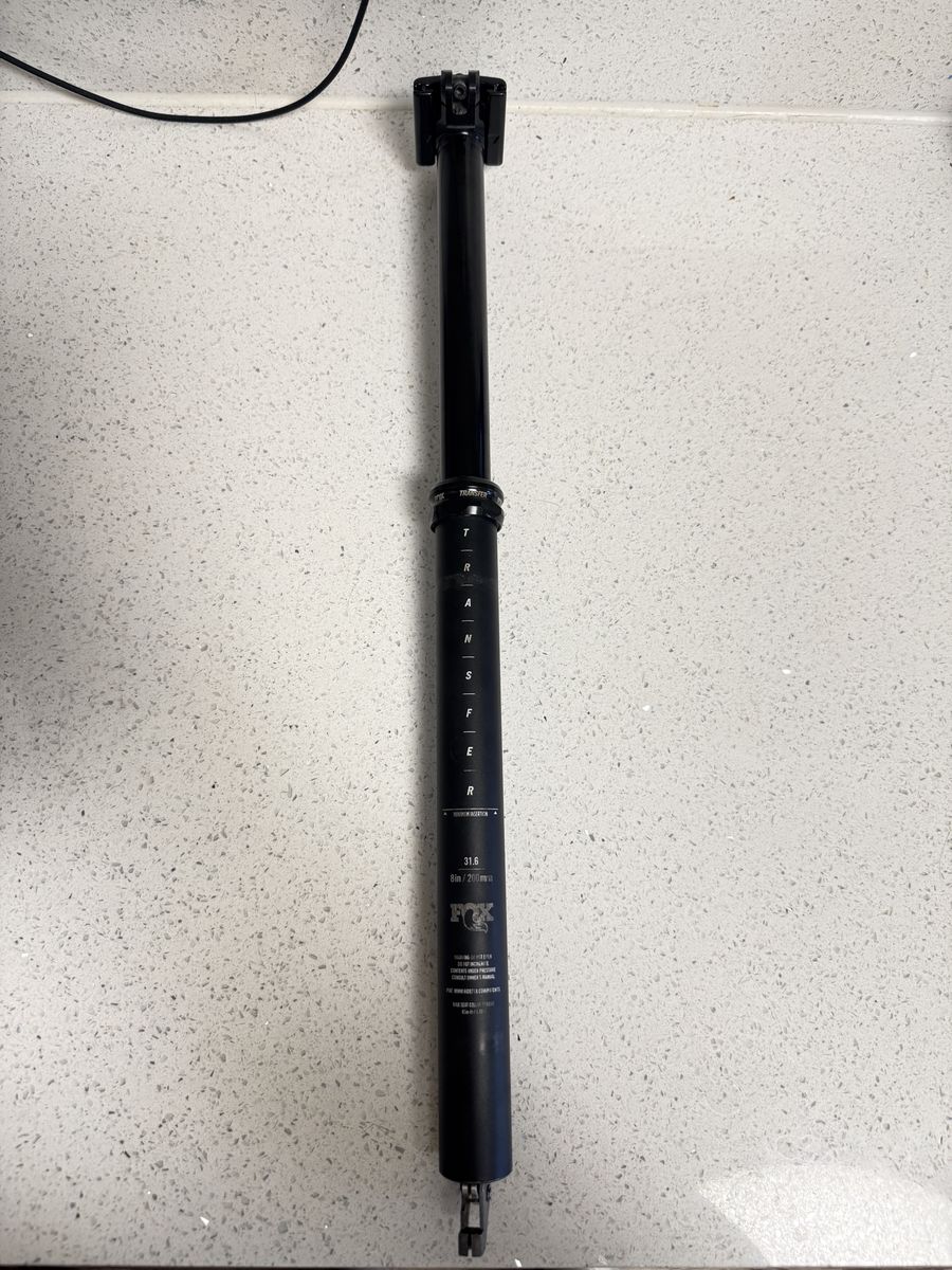 Fox Transfer Dropper Post - 31.6mm Diameter, 200mm Drop, Internal Routing