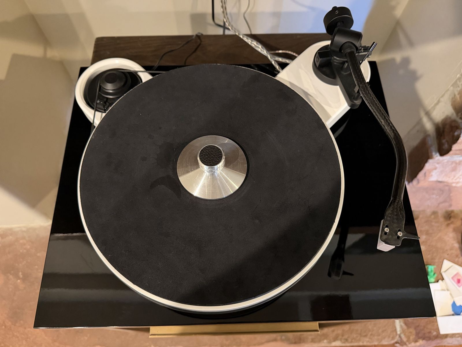 Main image 7