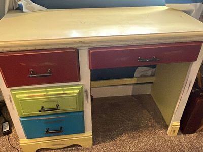 Cute desk