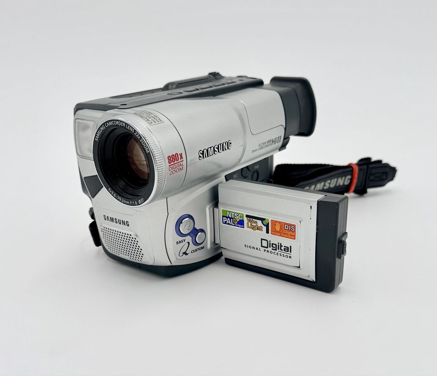 Samsung SCL906 Hi8 Camcorder