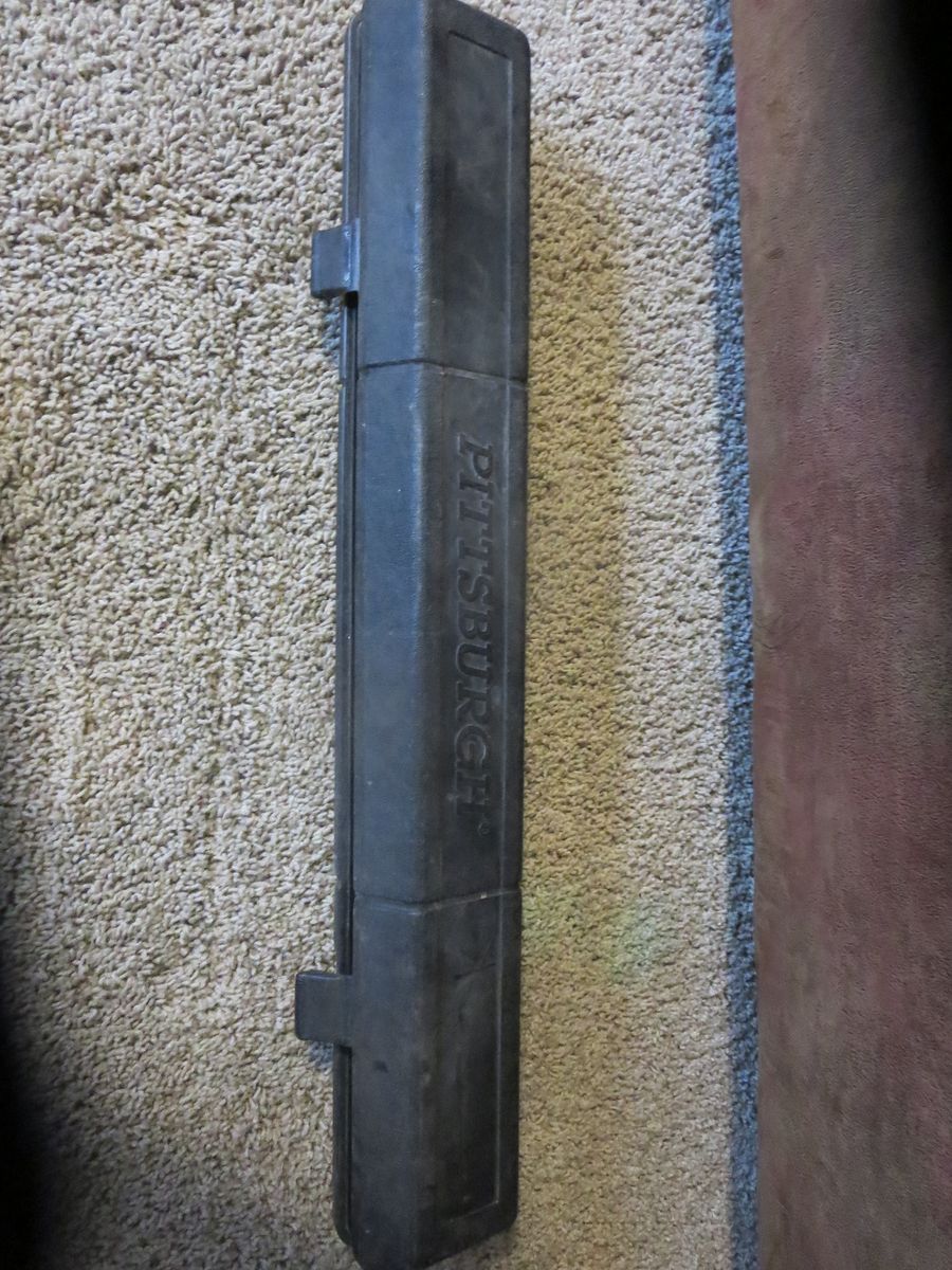 Pittsburgh Pro 3/4" Drive Click-Type Torque Wrench w/ Case & Calibration Certificate