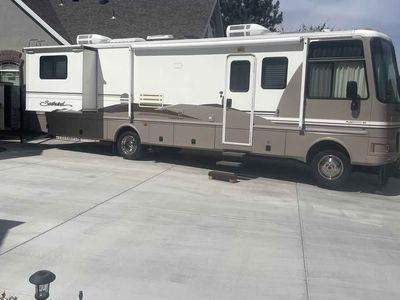 2000 Fleetwood Southwind