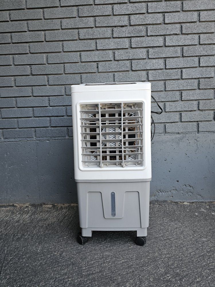 Alpaca Portable Evaporative Air Cooler White/Gray, Used