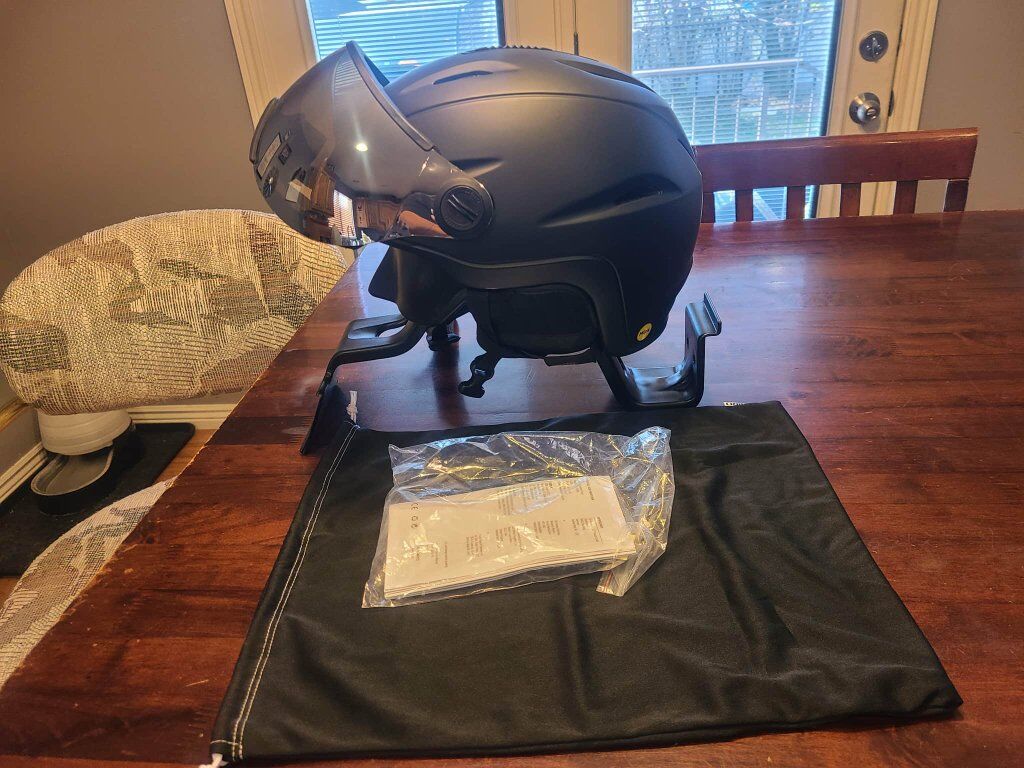 NEW MIPS girl XL helmet with flip up goggles