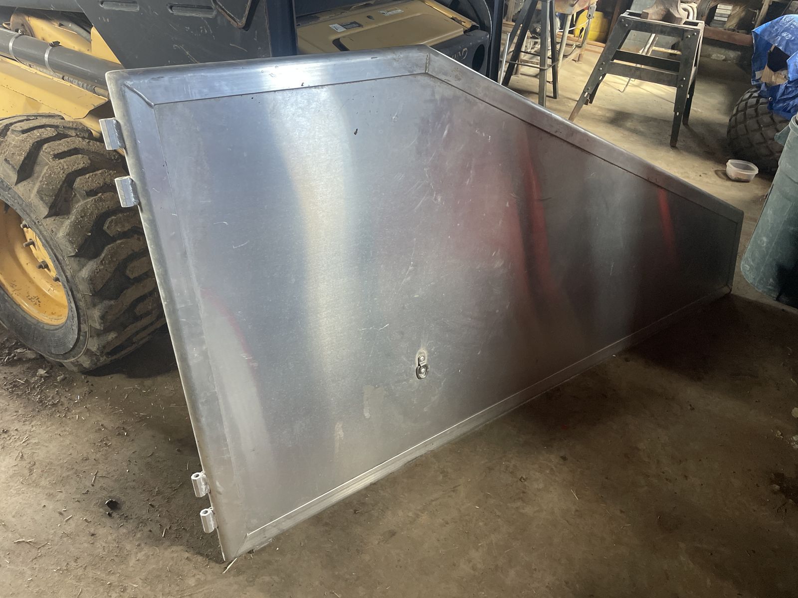 Exiss horse trailer divider
