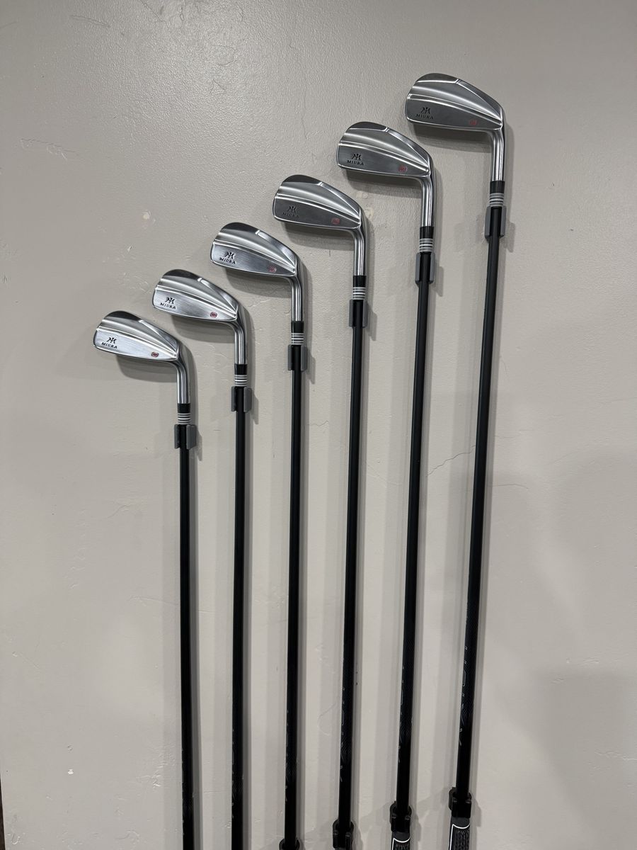 Miura KM 700 irons new Axiom 105 s shafts