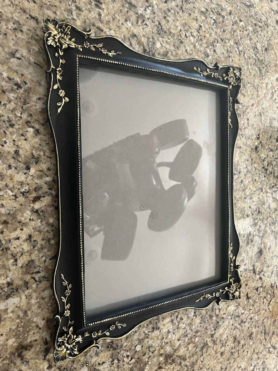 Ornate well built large picture frame black/ gold trim accents 11 X 14 opening.