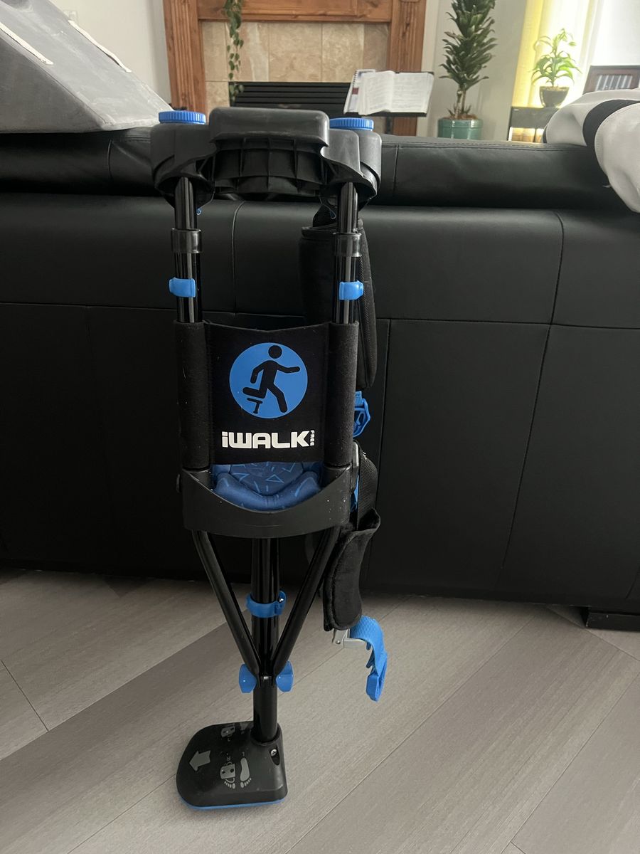 iWALKFree 3.0 Hands-Free Crutch Knee Walker Alternative