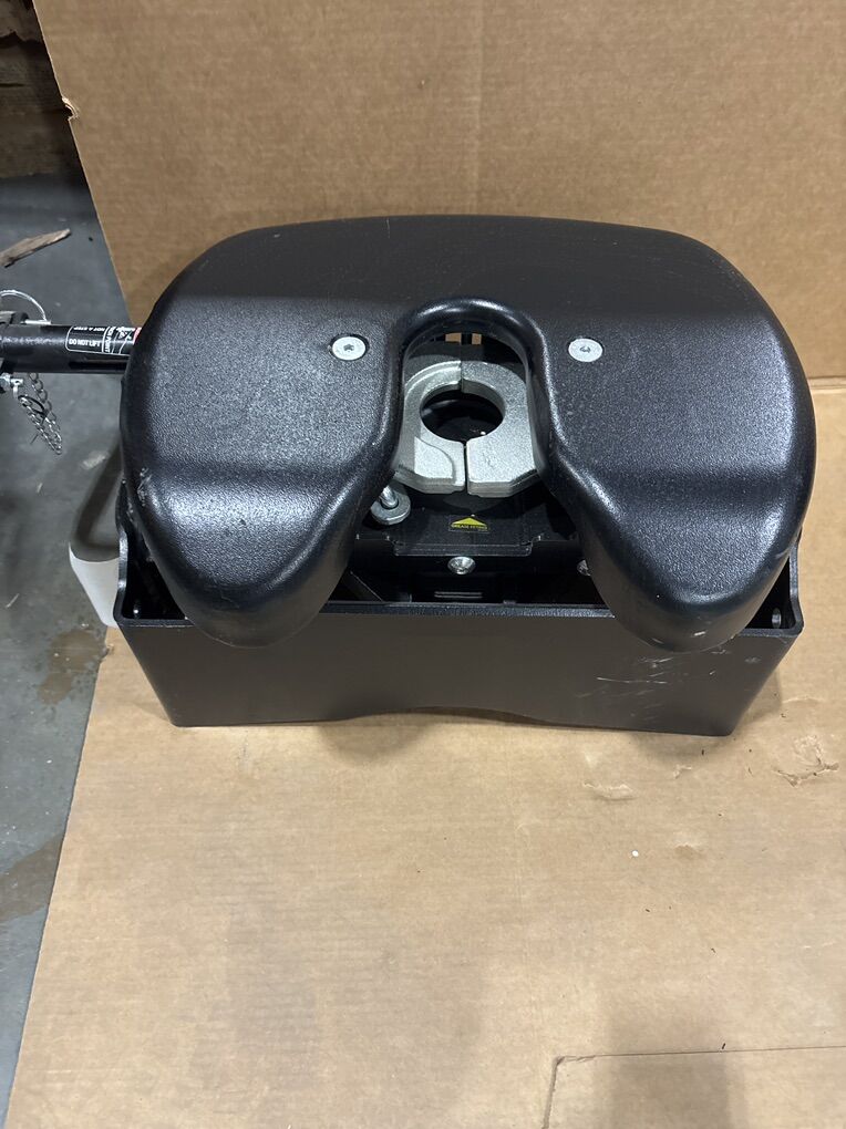 New Curt Q20 5th Wheel Hitch Head 16530