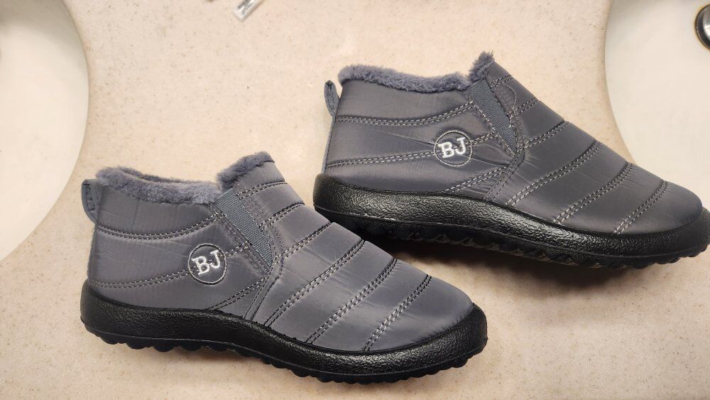 women's boots size 5