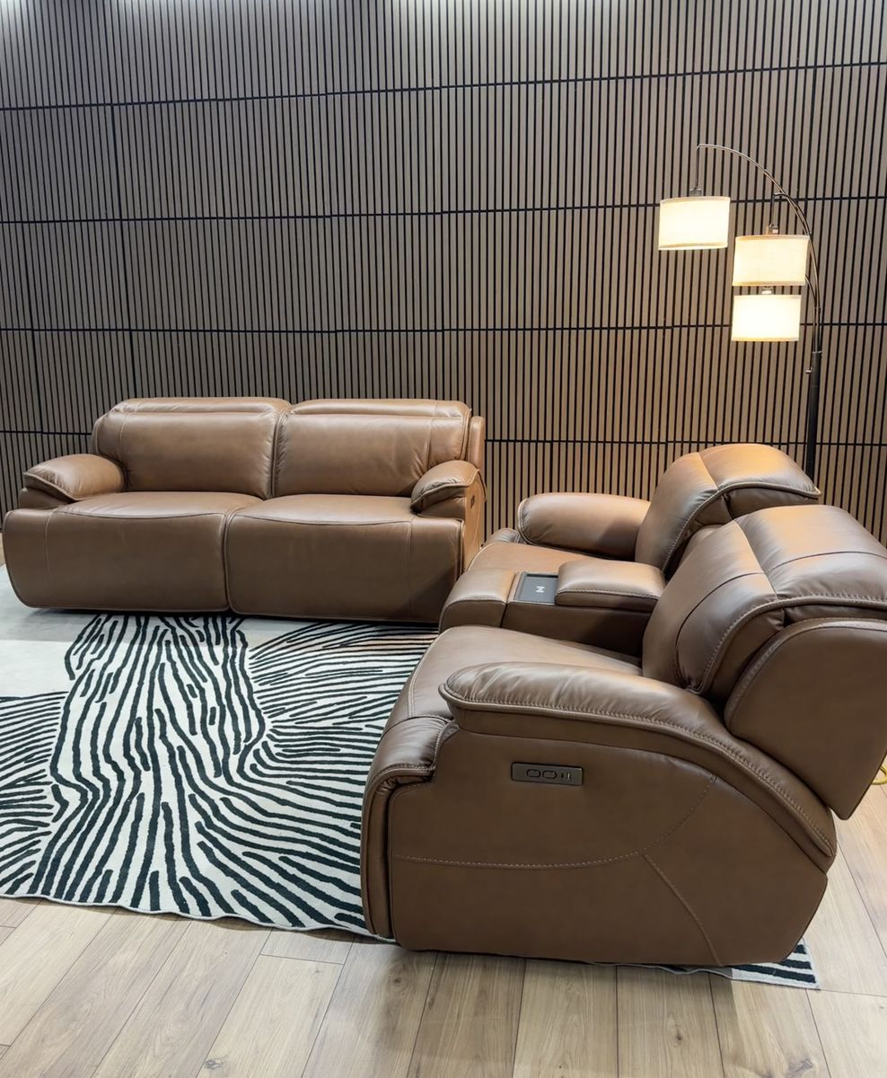 LUXE 255 — DUAL POWER SOFA & LOVESEAT SET