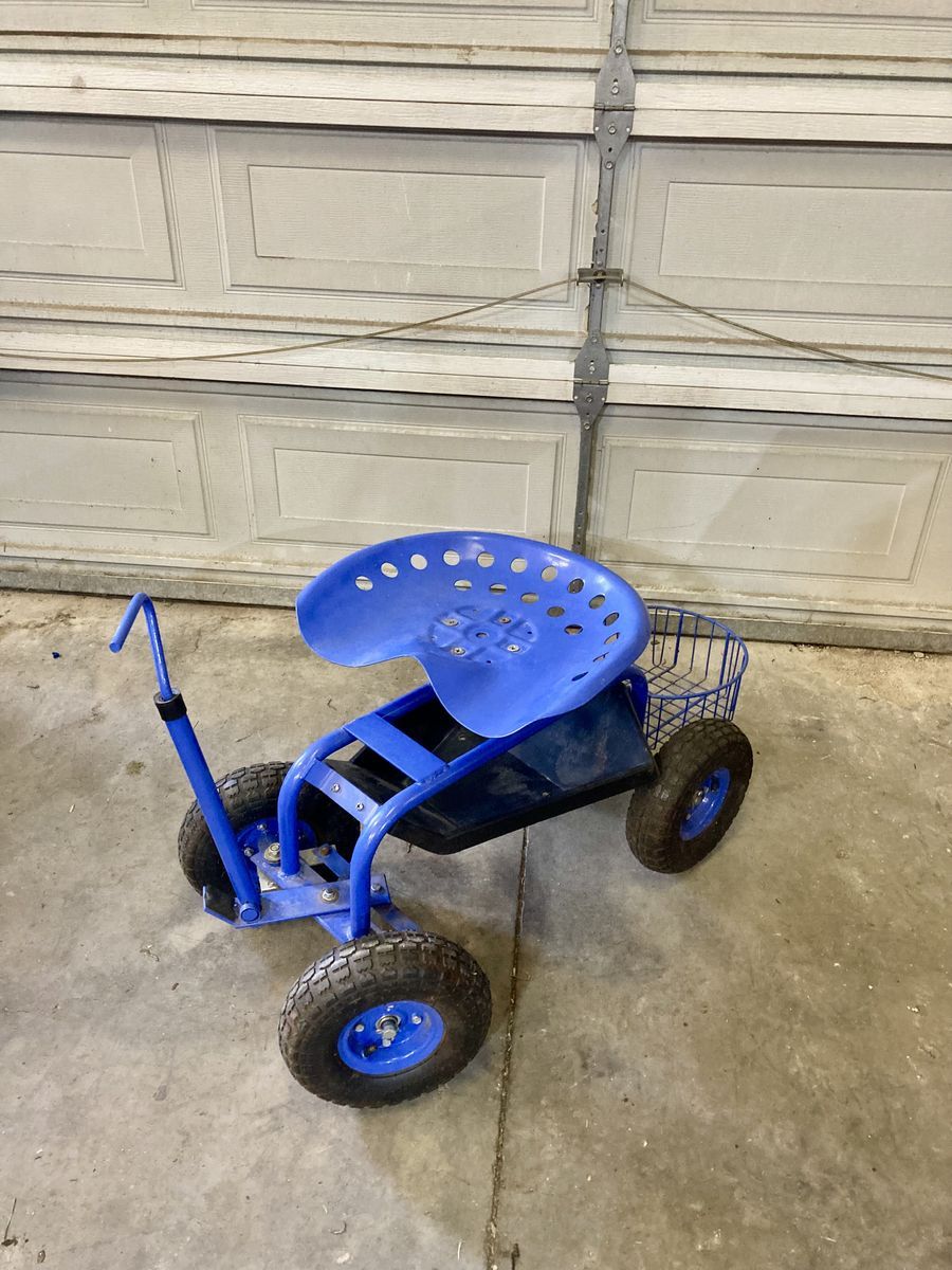 Garden cart. Steering and basket