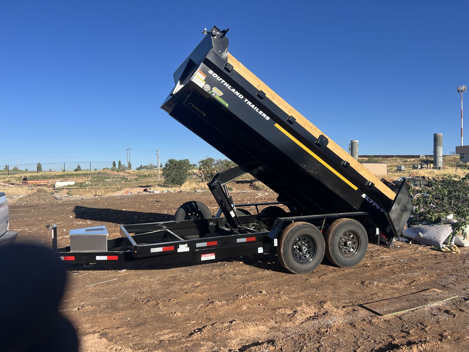 7x14 Heavy Duty Dump Trailer Rental - $100/day