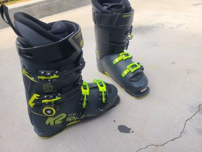 k2 100 Flex ski boots 26-26.5