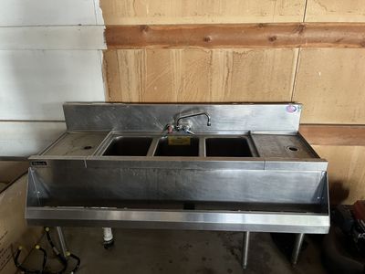 Perlick 3 Compartment Sink