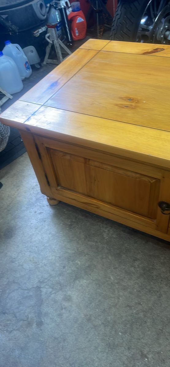 Wooden Coffee Table with Storage Compartment