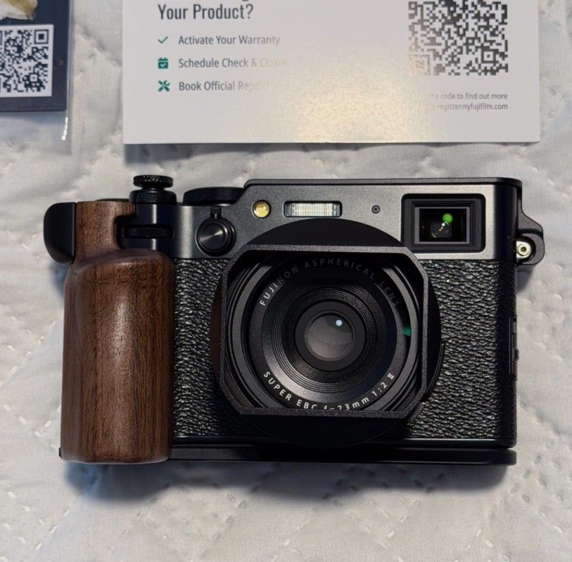 Fujifilm X100VI 40.2 MP Digital Camera Black
